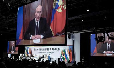Putin says Brics should become trading bloc representing ‘global majority’