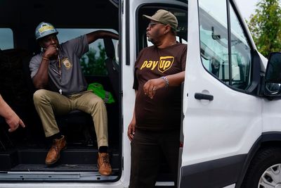 Unionized UPS workers approve contract leaders agreed to in late July