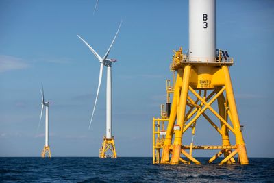 Feds approve offshore wind farm south of Rhode Island and Martha's Vineyard
