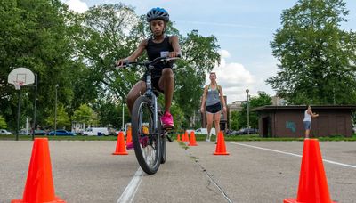 Triathlon training program aims to level playing field for young Chicagoans