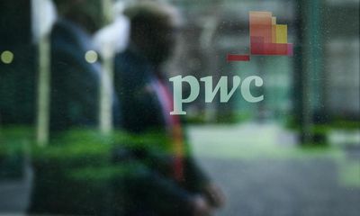 PwC partners to be paid £906,000 this year