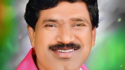 Distraught Rajaiah breaks down, says he will abide by KCR’s decision