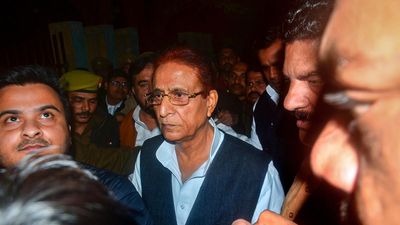 SC stays trial court order directing Azam Khan to give voice sample for 2007 hate speech