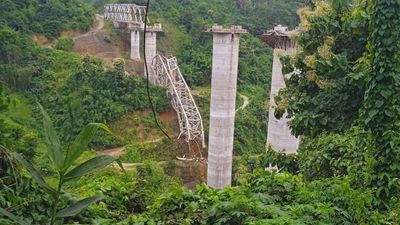 18 killed as an under-construction railway bridge collapses in Mizoram