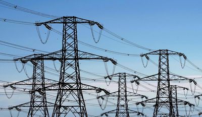 Urgent need to build more electricity pylons in Scotland, says trade body