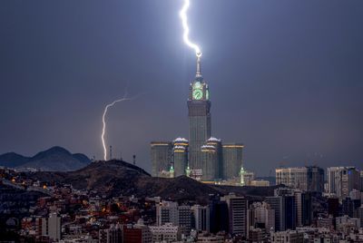 Extreme weather brings winds, fierce rains to Saudi Arabia’s Mecca
