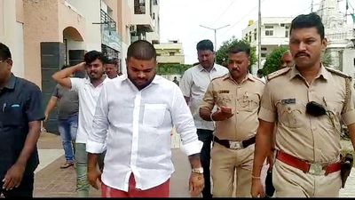 BJP leader Manikanth Rathod taken into preventive custody by police in Kalaburagi