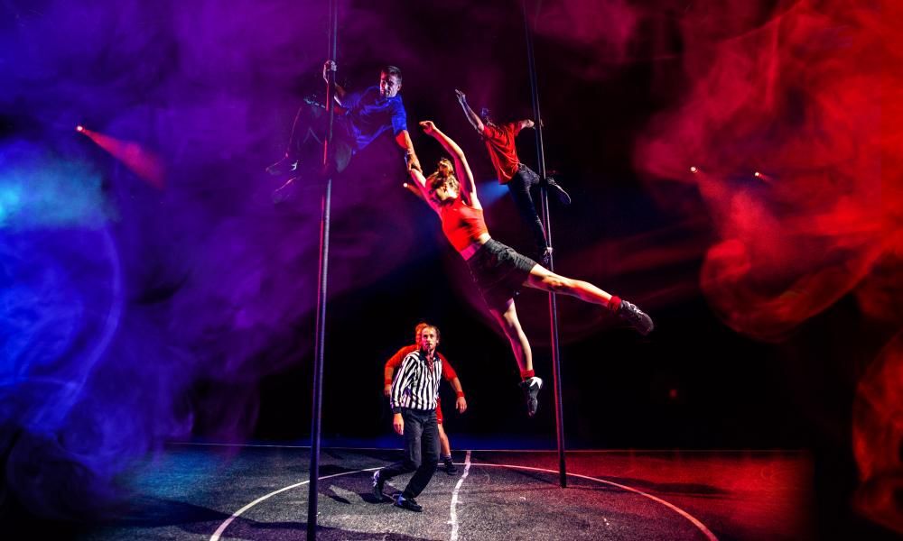 The 7 Fingers: Duel Reality review – rowdy circus riff…
