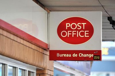 Post Office boss to hand back £50k bonus from assisting Horizon inquiry