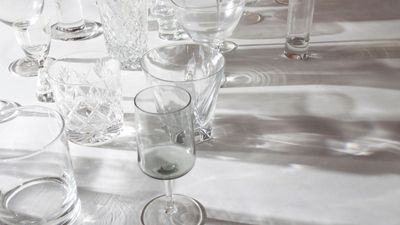 How to organize glassware – to make hosting smooth sailing