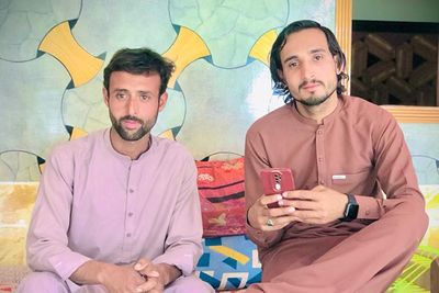 How the locals stepped in for dangling cable car rescue in Pakistan