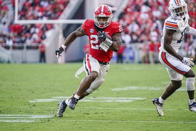 Georgia football RB ruled out for season with knee injury