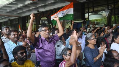 Chennai residents celebrate with gusto as Chandrayaan-3 keeps date with moon