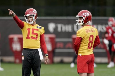 Chiefs QB Shane Buechele on lessons learned from Patrick Mahomes