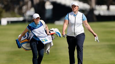 Who Is Caroline Hedwall’s Caddie?