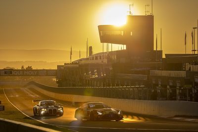 Bathurst 12 Hour adds full-course yellow