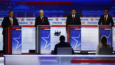 Republican candidates take the stage in Wisconsin, Trump skips debate
