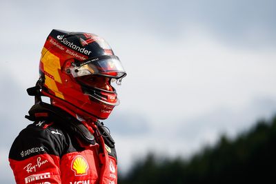 Ferrari "aligned" with Sainz on future F1 contract talks