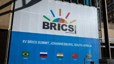 BRICS Bank Eyes Cutting Dollar Reliance With Local Currency Loans