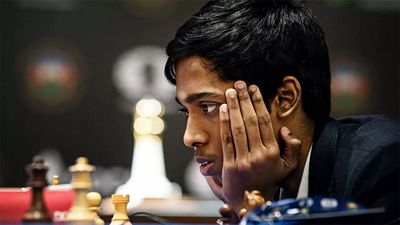 Chess World Cup Final: R Praggnanandhaa loses first tie-break game to Magnus Carlsen