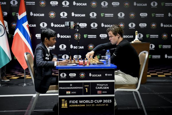 India's teen beats world's chess champion; Viswanathan, Tendulkar  congratulate