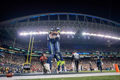 DK Metcalf, Tyler Lockett ranked 1-2 in jersey sales in UK last month