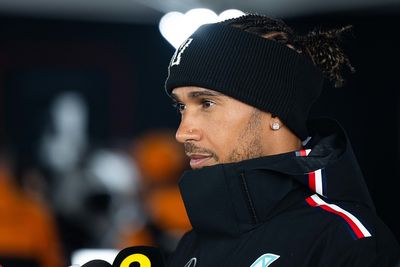 Hamilton: “Biding my time” in wait for quicker Mercedes F1 car
