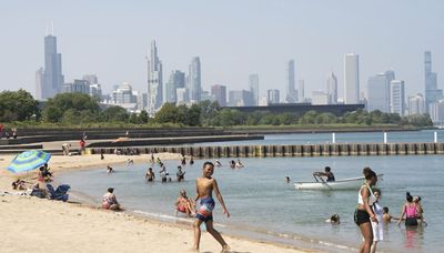 Chicago sees first 100-degree day in over 10 years, National Weather Service says