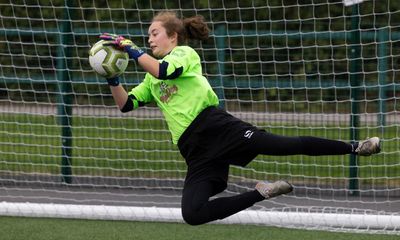 ‘She’s brilliant’: Mary Earps inspires girls to pick up goalkeeper gloves