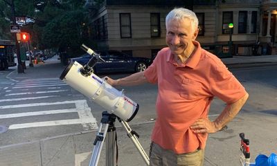 ‘I can show them the heavens’: meet New York’s traffic-halting astronomer