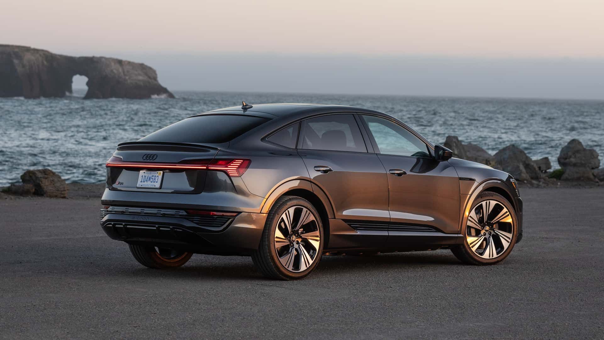 Audi q8 e tron