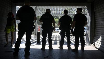 France deploys elite police to fight war on drug trade in Nîmes