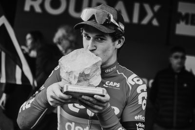 U23 Paris-Roubaix winner Tijl De Decker dies after training crash