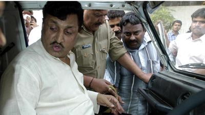 SC refuses to stay premature release of former U.P. Minister Amarmani Tripathi, wife