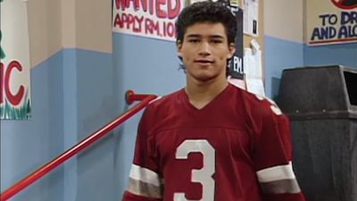 Mario Lopez And Tiffany Thiessen Dropped A Bunch Of BTS Saved By The Bell Photos To Remind The World How Cool AC Slater And Kelly Kapowski Were