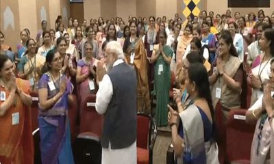 PM Modi greets women scientists at ISRO, commends their “key role” in Chandrayaan-3