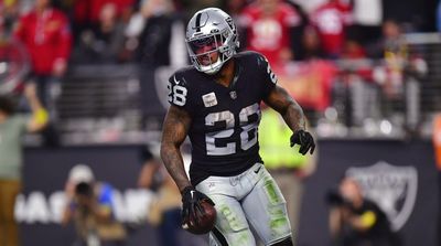 Raiders’ Josh Jacobs Ends Holdout After Agreeing to New Contract, per Report