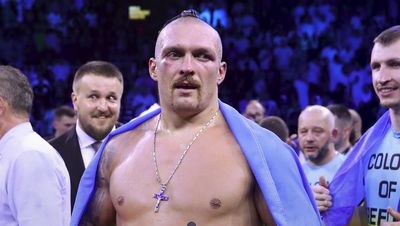 Usyk vs Dubois LIVE! Boxing fight stream, result and latest updates after KO victory for defending champion