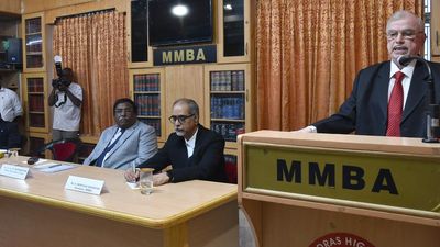 Advocates should keep abreast of modern technology: former CJI