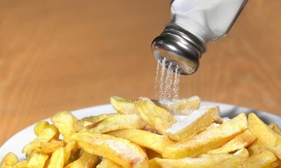 Salt-free diet ‘can reduce risk of heart problems by almost 20%’