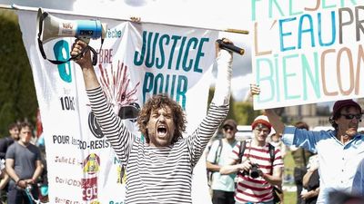 Protest convoy against government irrigation scheme reaches Paris after 8 day march