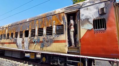 Bodies of victims of train coach fire taken to Uttar Pradesh