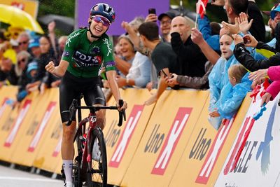 Tour of Scandinavia: Cecilie Uttrup Ludwig wins stage 5 with explosive final attack