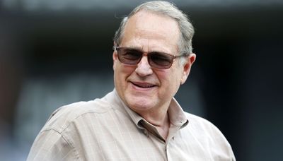 Of bullets, bygone dye jobs and the bullheaded Jerry Reinsdorf