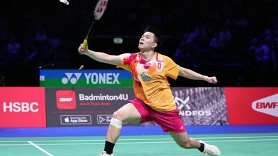 An and Kunlavut earn historic first titles at badminton worlds