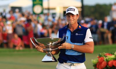 Viktor Hovland strolls to Tour Championship to boost Ryder Cup hand