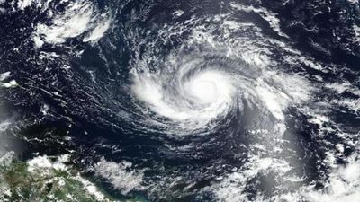 Florida braces for Cat 3 Hurricane as Tropical Strom Idalia gathers speed