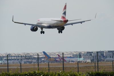 UK airspace hit by technical fault - OLD