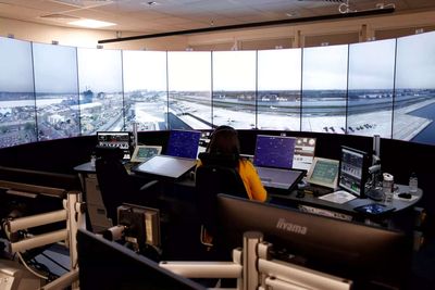 Hundreds of flights disrupted as UK air traffic control experiencing 'technical issue'