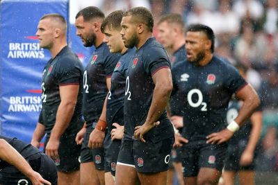 England drop to eighth in world rankings following Fiji defeat